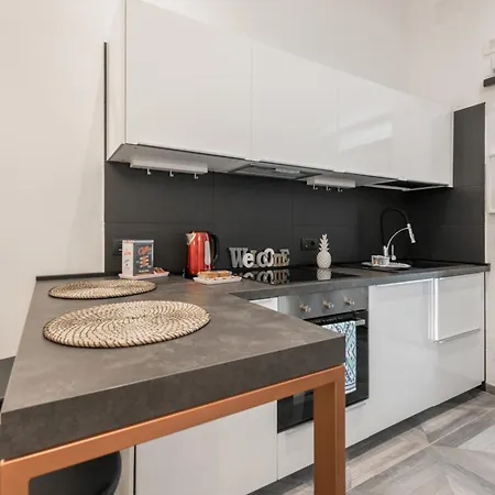 Dreams House Centre باري